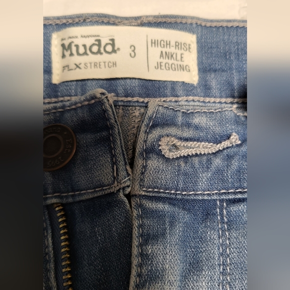 Nwt Mudd FLX stretch mid-rise vintage distressed skinny jeans SIZE 3 JUNIORS - Picture 5 of 10